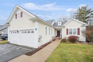 7 Sandy Cir Unit 7, Lakeville, MA 02347