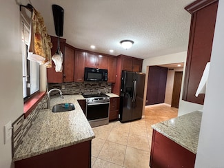 23 Amato Dr Unit G, South Windsor, CT 06074