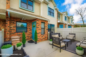 68 Gina Ct Unit 294, Staten Island, NY 10314