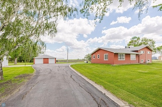 509 Clement Ave, Grandin, ND 58038