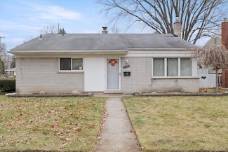 35980 Carlisle St, Clinton Township, MI 48035