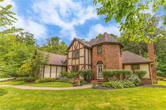 12115 Privacy Ln, Chesterland, OH 44026