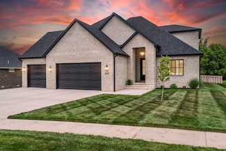 4531 E Hidden Oak St, Springfield, MO 65802