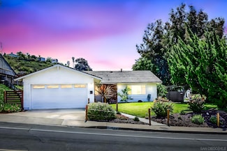 6809 Lipmann St, San Diego, CA 92122