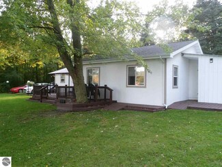 1018 Marietta St, Weidman, MI 48893