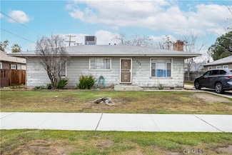 232 Holtby Rd, Bakersfield, CA 93304