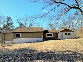 3942 Southridge Trail, Byrnes Mill, MO 63051