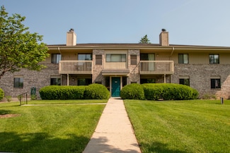 116 E Freistadt Rd Unit F, Thiensville, WI 53092