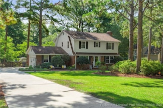 606 Mclean St, Raeford, NC 28376