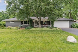 8640 Queen Ave S, Minneapolis, MN 55431