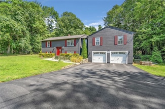 1245 Hill Rd, Pascoag, RI 02859