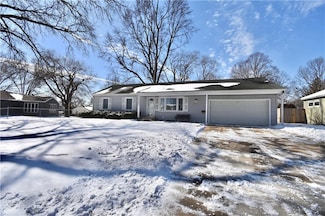 9624 Grandview St, Overland Park, KS 66212