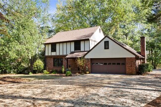 207 Camelot Rd, Clemson, SC 29631