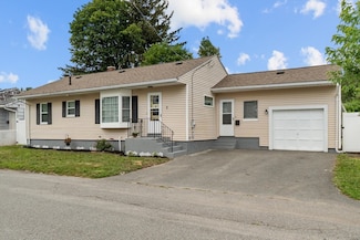 7 Burgess St, Methuen, MA 01844