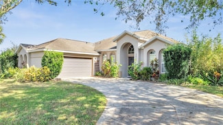 2027 Meadowside Dr, Eustis, FL 32726