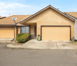 639 Golden Ln, Medford, OR 97504