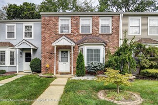 215 Yorkshire Ct, Old Bridge, NJ 08857