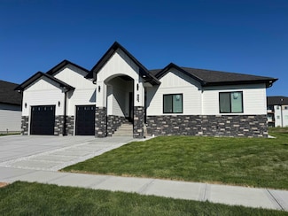 3109 Frahm Ln, Hastings, NE 68901