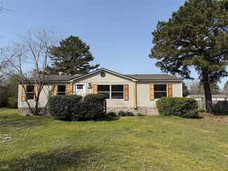 5577 Crystal Dr, Shreveport, LA 71107