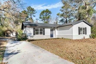 511 Millhouse Rd, Castle Hayne, NC 28429