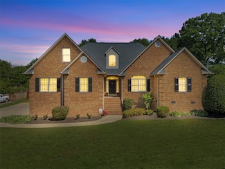 110 Red Maple Cir, Easley, SC 29642