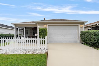 2690 Suffolk St, The Villages, FL 32162