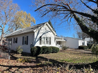 139 E Jefferson St, Rushville, IL 62681
