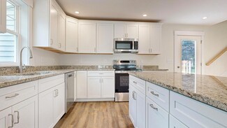 10 Viking Ln Unit 4, Westbrook, ME 04092