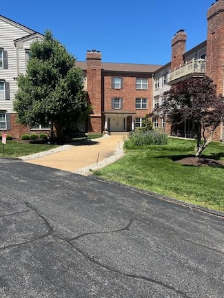 12929 Portulaca Dr Unit 310, Saint Louis, MO 63146
