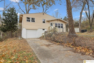 6905 Laurel Ave, Omaha, NE 68104