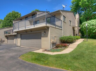 4464 Arden View Ct, New Brighton, MN 55112
