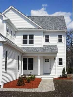 383 High St, Dedham, MA 02026