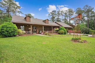 307 Salem School Rd, Collins, MS 39428