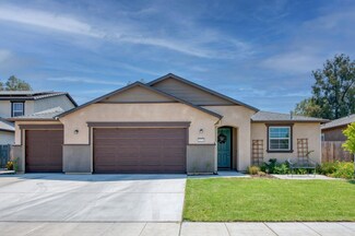 2576 N Apricot Ave, Fresno, CA 93727