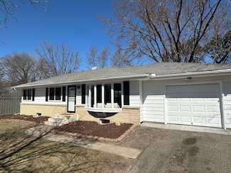 223 Hawes Ave, Saint Paul, MN 55126