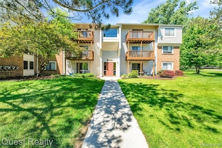 30028 W 12 Mile Rd, Farmington Hills, MI 48334