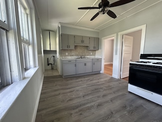 10 Cherry St Unit 2nd, Pawcatuck, CT 06379