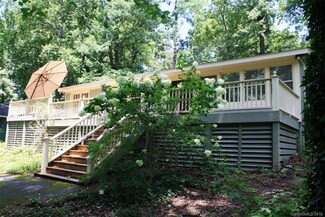 120 Homewood Dr, Saluda, NC 28773