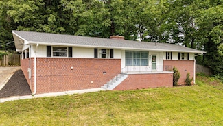 3818 Granada Dr, Chattanooga, TN 37411