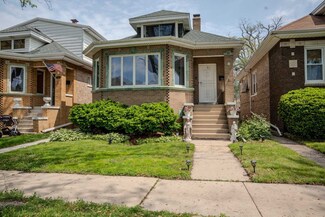 7818 W Elmgrove Dr, Elmwood Park, IL 60707