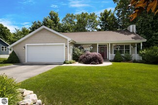 3140 Heritage Park Place, Traverse City, MI 49685