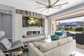 5100 S Peach Willow Ln, Gilbert, AZ 85298