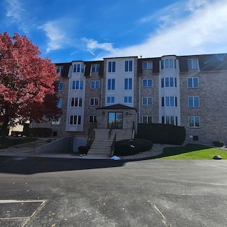 3620 186th St Unit 405, Lansing, IL 60438