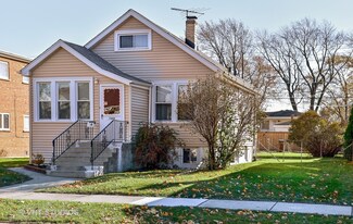 7245 W 58th St, Summit Argo, IL 60501