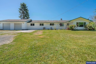 38014 River Dr, Lebanon, OR 97355