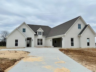 1636 Clubside Dr, Tupelo, MS 38801
