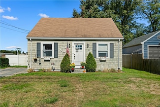 15 Fatima Dr, Bristol, RI 02809