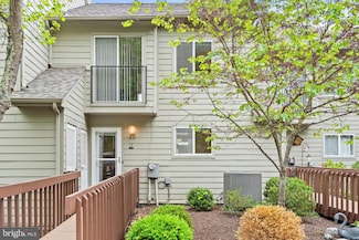 13 Ridge Ct, Basye, VA 22810