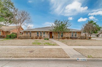 1300 Lincoln Dr, Carrollton, TX 75006