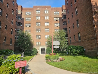2 Fisher Dr Unit 618, Mount Vernon, NY 10552